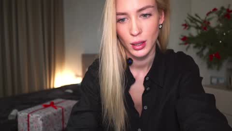 Olivia online show from December 20, 10:05 am