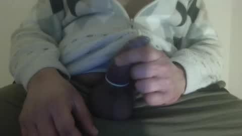 Snapshot of goldcj77 chatting on February 11, 5:12 am Myles online show from February 11, 5:12 am