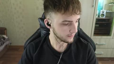 Golden boyyy21 online show from March 29, 8:14 am