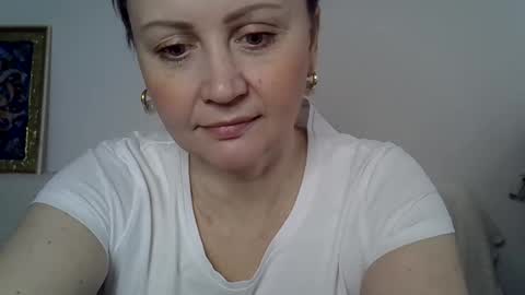 Snapshot of golden_kessie chatting on April 7, 6:36 am golden_kessie online show from April 7, 6:36 am