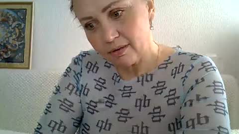 Snapshot of golden_kessie chatting on April 10, 7:02 am golden_kessie online show from April 10, 7:02 am