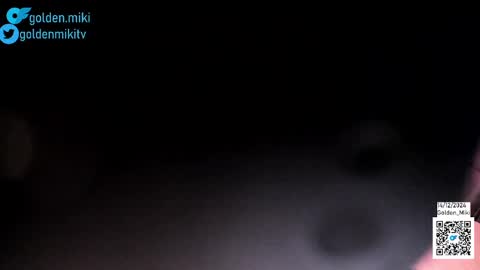 Snapshot of golden_miki chatting on December 14, 12:11 am Shy in the streets but a freak in the sheets online show from December 14, 12:11 am