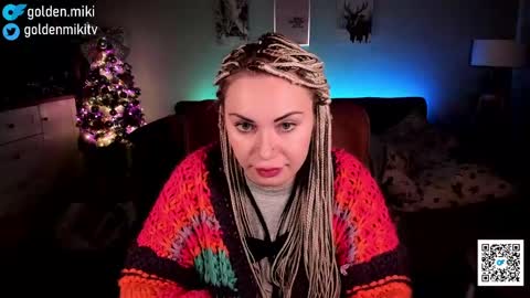 Snapshot of golden_miki chatting on December 27, 7:29 am Shy in the streets but a freak in the sheets online show from December 27, 7:29 am