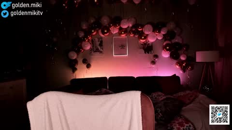 Snapshot of golden_miki chatting on January 15, 2:06 am Shy in the streets but a freak in the sheets online show from January 15, 2:06 am