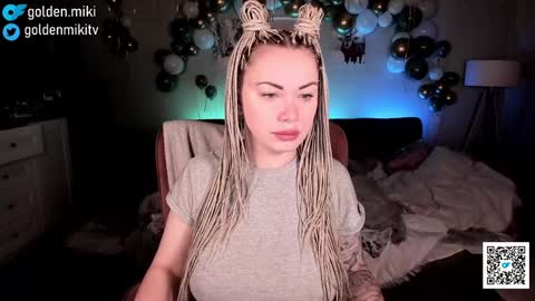 Snapshot of golden_miki chatting on January 24, 3:22 am Shy in the streets but a freak in the sheets online show from January 24, 3:22 am