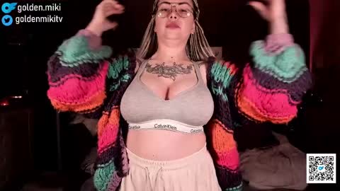 Snapshot of golden_miki chatting on January 30, 7:07 am Shy in the streets but a freak in the sheets online show from January 30, 7:07 am