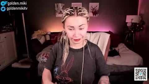 Snapshot of golden_miki chatting on January 31, 4:25 am Shy in the streets but a freak in the sheets online show from January 31, 4:25 am