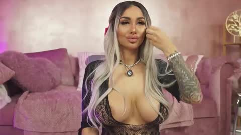 GoldenAmberX online show from March 5, 6:20 am