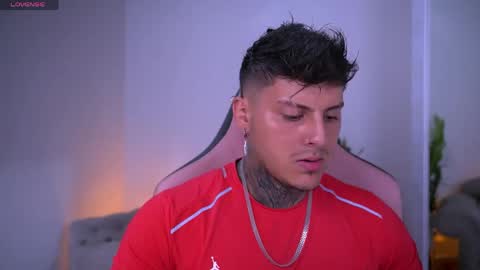 goldenatlasx online show from April 12, 7:52 pm