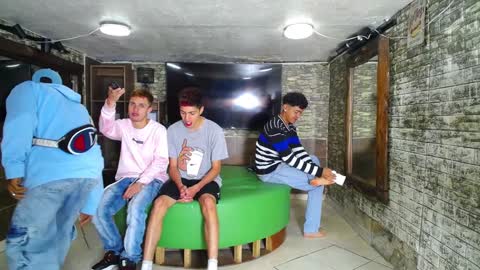 GOLDENJOI online show from January 10, 11:33 am