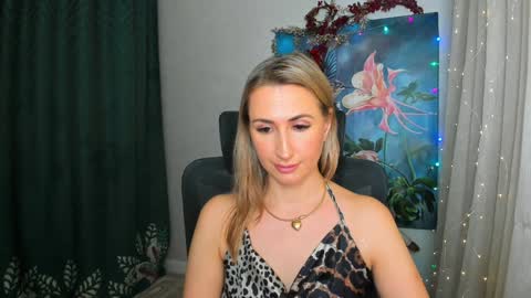 Olivia online show from December 24, 3:27 am