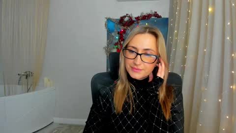 Olivia online show from December 28, 7:33 pm