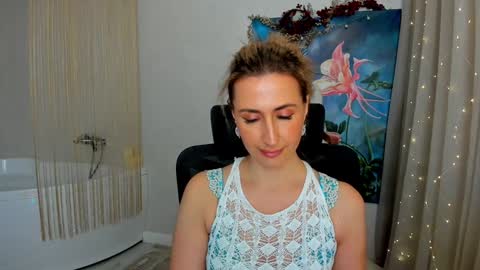Olivia online show from December 30, 6:31 am