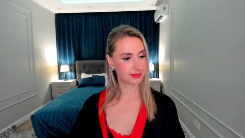 Olivia online show from September 22, 7:49 pm