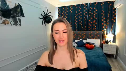 Olivia online show from October 14, 3:40 am