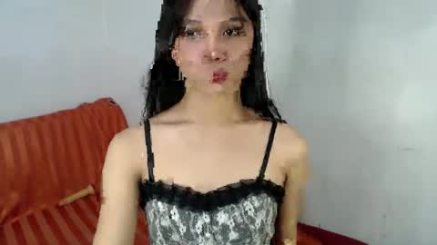 Snapshot of goldenlily69 chatting on February 1, 2:26 am Lily is Gold online show from February 1, 2:26 am
