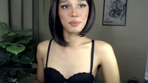 Lily is Gold online show from June 6, 8:52 am