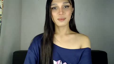 Lily is Gold online show from July 17, 5:25 am