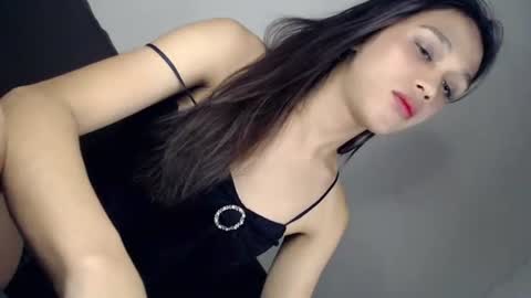 Lily is Gold online show from August 6, 7:38 pm