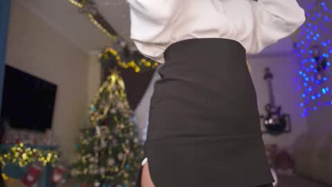 Snapshot of goldenmoore chatting on January 16, 3:43 am Anna online show from January 16, 3:43 am