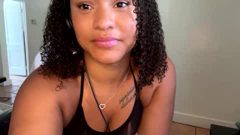 GoldenPuss online show from September 23, 4:10 pm