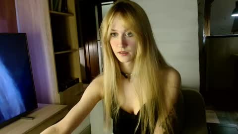 GoldieHanny online show from February 13, 6:48 pm