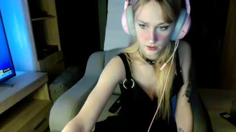 GoldieHanny online show from February 21, 6:15 pm