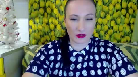 Snapshot of goldmoonn chatting on December 8, 6:50 pm goldmoonn online show from December 8, 6:50 pm