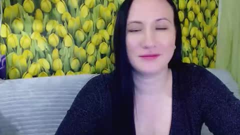 Snapshot of goldmoonn chatting on November 29, 5:05 pm goldmoonn online show from November 29, 5:05 pm