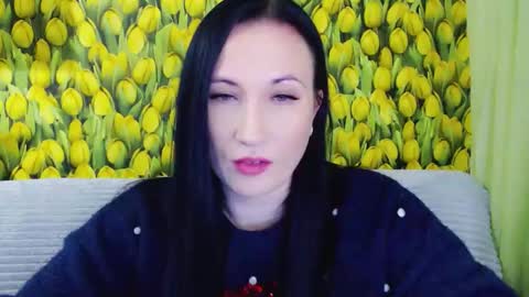 Snapshot of goldmoonn chatting on January 18, 2:43 pm goldmoonn online show from January 18, 2:43 pm