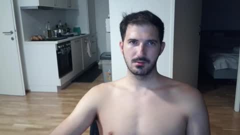 Snapshot of goldnic_10 chatting on September 9, 6:07 pm goldnic_10 online show from September 9, 6:07 pm