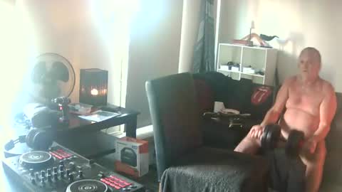 goldyguy011 online show from March 24, 6:18 am