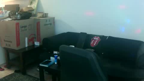 goldyguy011 online show from April 25, 3:31 pm