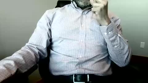 Snapshot of golfpro84 chatting on April 8, 6:08 pm golfpro84 online show from April 8, 6:08 pm