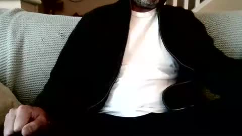 Snapshot of golfpro84 chatting on April 13, 4:34 pm golfpro84 online show from April 13, 4:34 pm