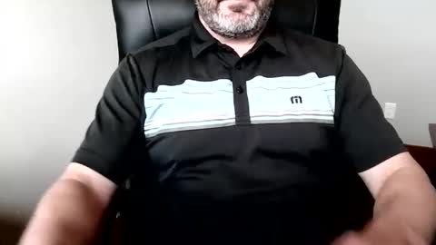 Snapshot of golfpro84 chatting on May 7, 5:18 pm golfpro84 online show from May 7, 5:18 pm