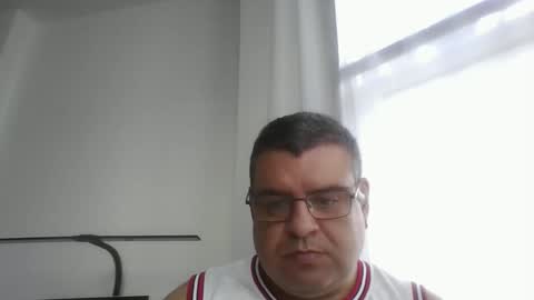 gomezgonz5 online show from September 8, 3:33 pm
