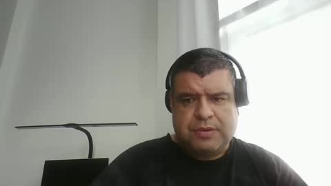gomezgonz5 online show from September 9, 11:21 am