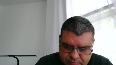 gomezgonz5 online show from September 12, 10:15 am