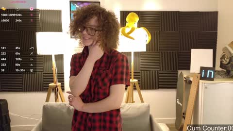 Snapshot of gomoreup chatting on March 31, 6:36 am gomoreup online show from March 31, 6:36 am