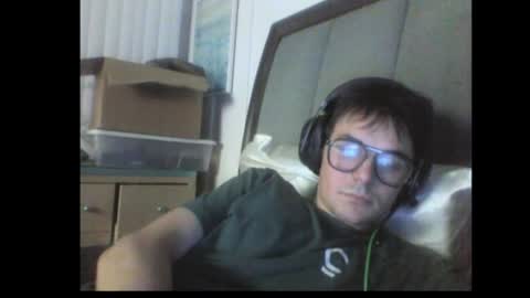 Snapshot of gonelie chatting on June 26, 10:41 am Oliver online show from June 26, 10:41 am