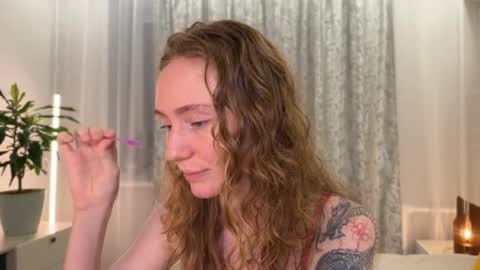 Polly online show from December 5, 5:53 pm