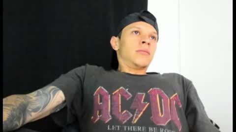 goodboy69i online show from March 2, 12:01 pm