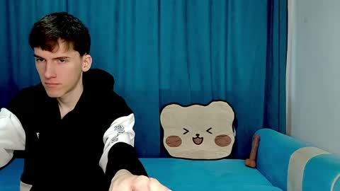 Snapshot of goodboyluca chatting on April 6, 1:12 pm Luca online show from April 6, 1:12 pm