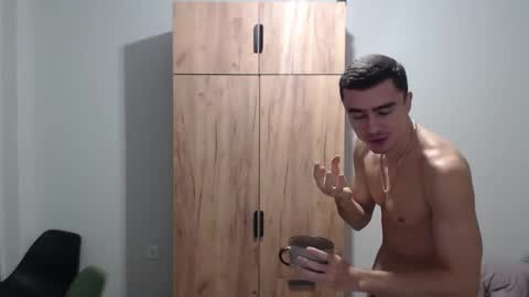 Snapshot of goodgg229975 chatting on October 27, 2:43 pm goodgg229975 online show from October 27, 2:43 pm