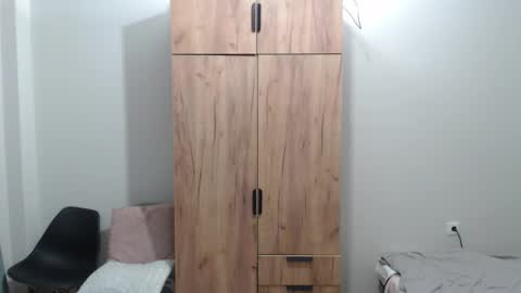 goodgg229975 online show from November 23, 12:21 am