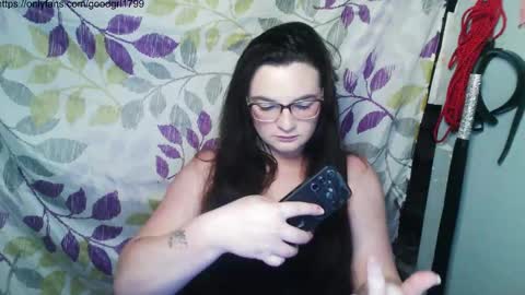 Snapshot of goodgrl1799 chatting on December 2, 3:45 am goodgrl1799 online show from December 2, 3:45 am