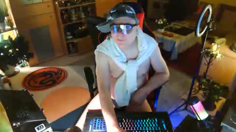 google5001 online show from April 6, 4:10 am