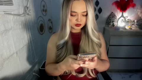 Amanda rose online show from January 2, 7:33 am