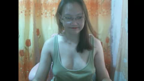 Snapshot of gorgeousmama chatting on October 3, 2:41 am gorgeousmama online show from October 3, 2:41 am